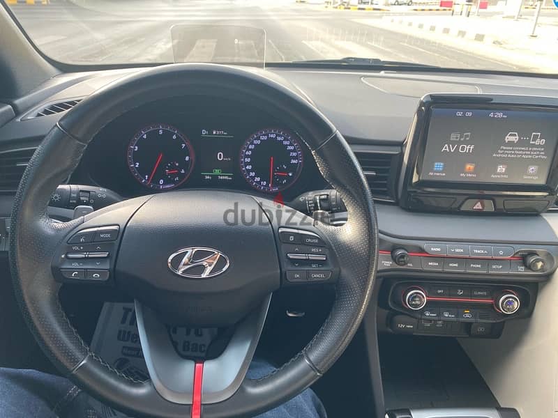 Hyundai Veloster 2019 TURBO 1.6cc top model( Oman Car) 12