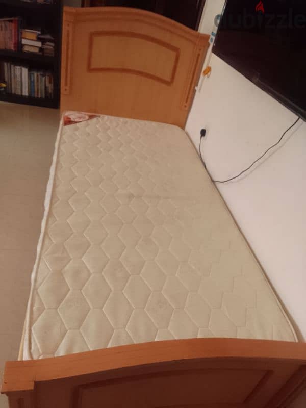 bed with 2 mattress 1