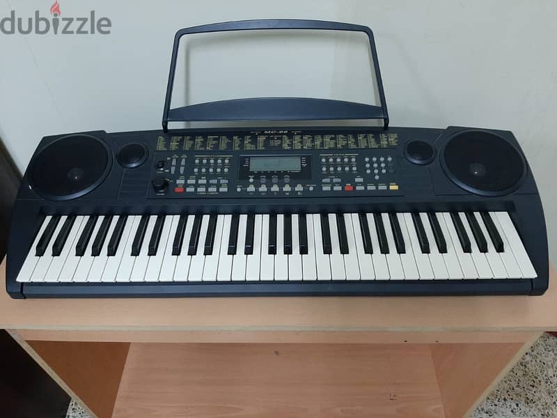 MC-66 ELECTRONIC KEYBOARD + TABLE + CHAIR 1