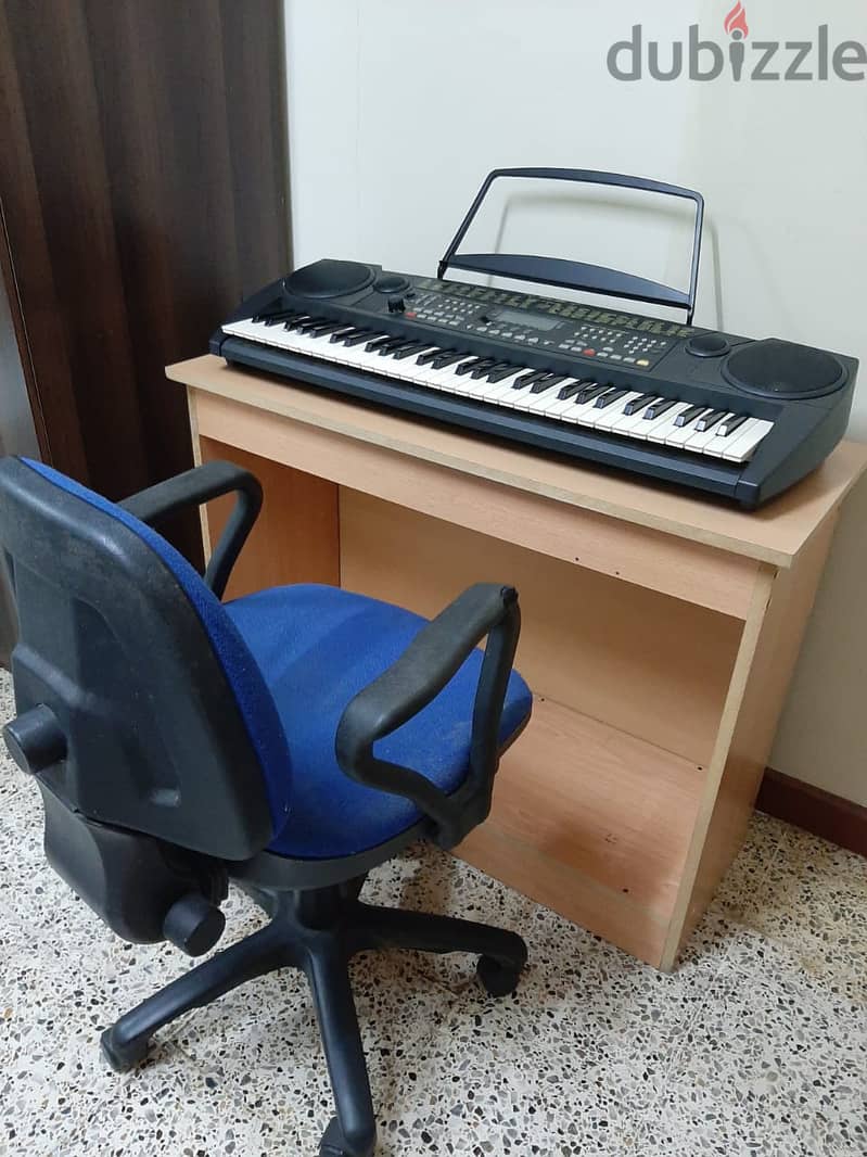 MC-66 ELECTRONIC KEYBOARD + TABLE + CHAIR 2