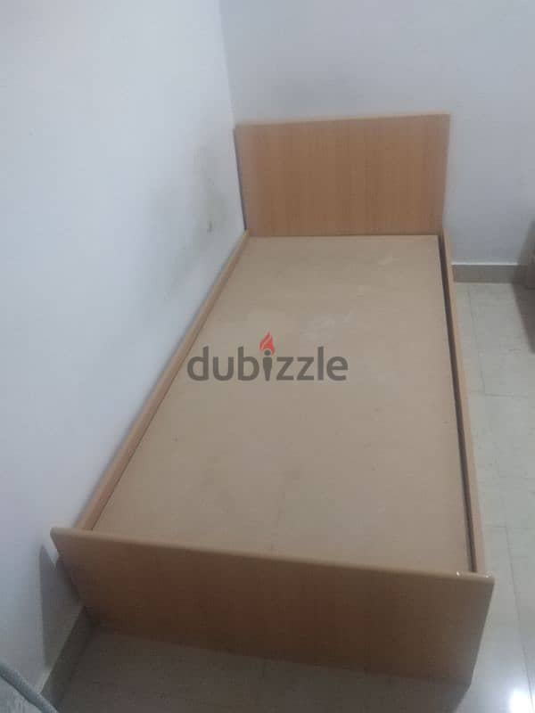 single bed for setting good condition 2