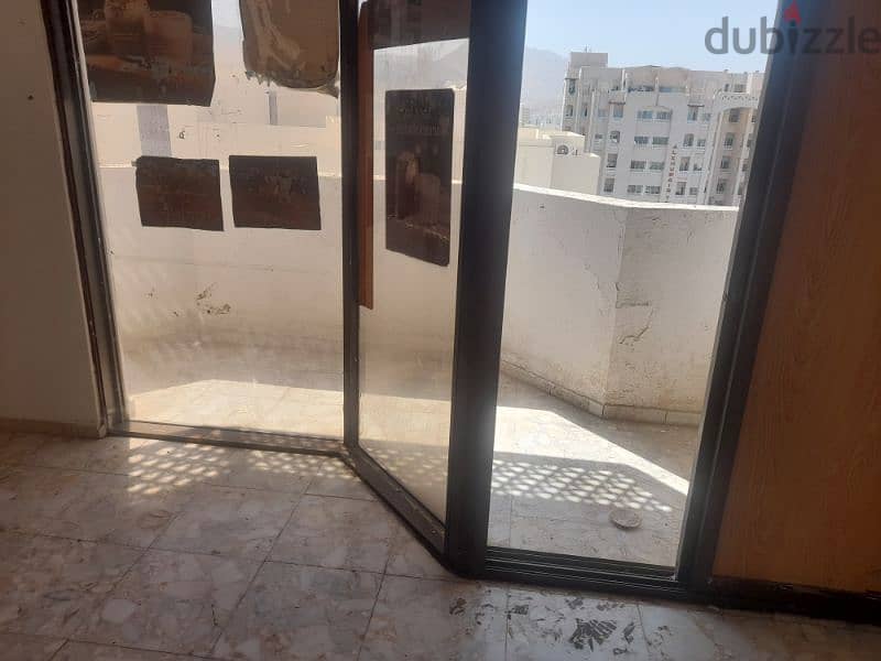 Room For Rent Alkhuwair Near Redtag 6