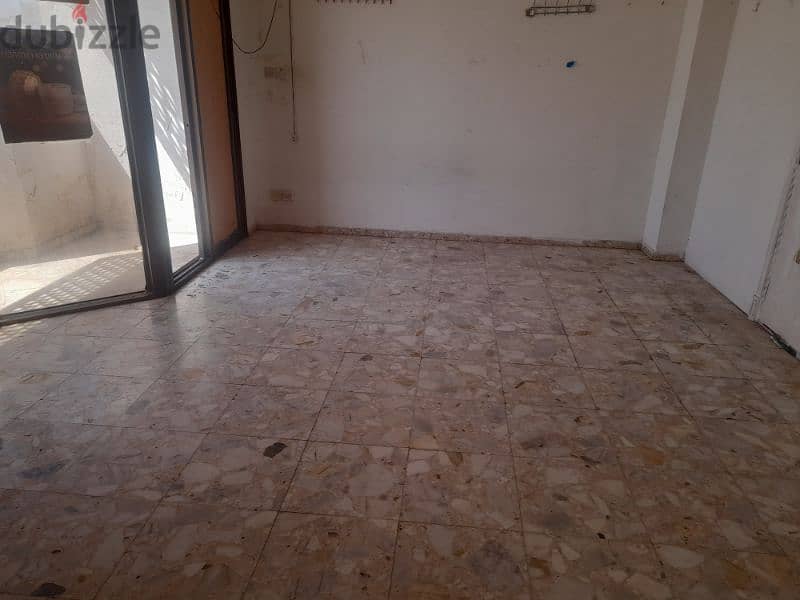 Room For Rent Alkhuwair Near Redtag 7