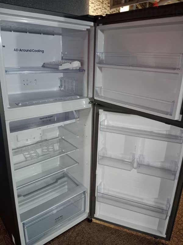 3 months used Refrigerator 0