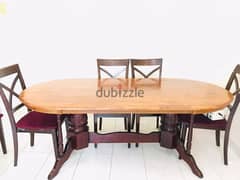 dinning table and four chairs 0