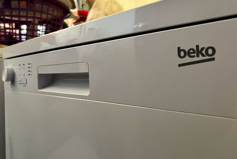 Beko Free Standing Dishwasher 12