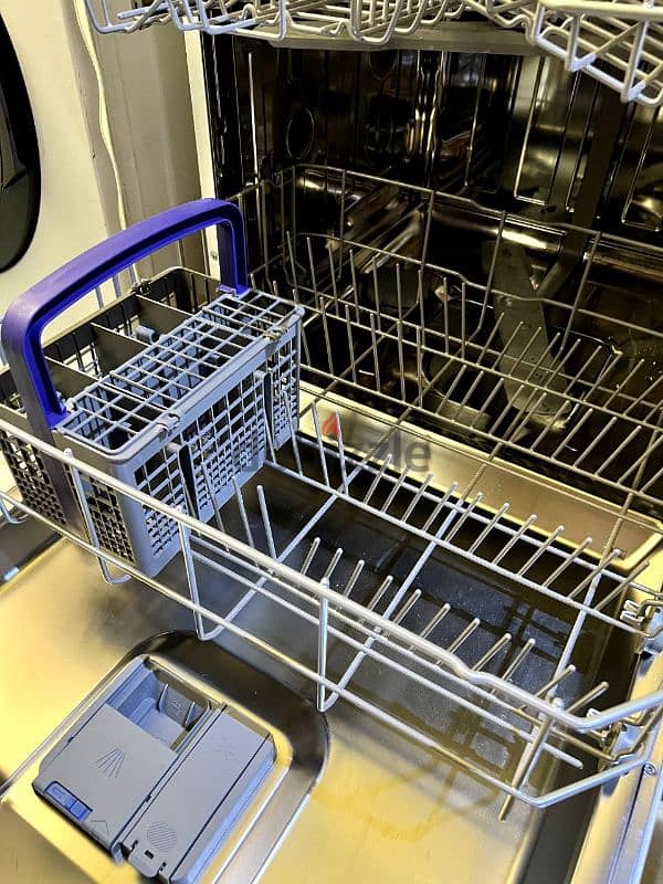 Beko Free Standing Dishwasher 15