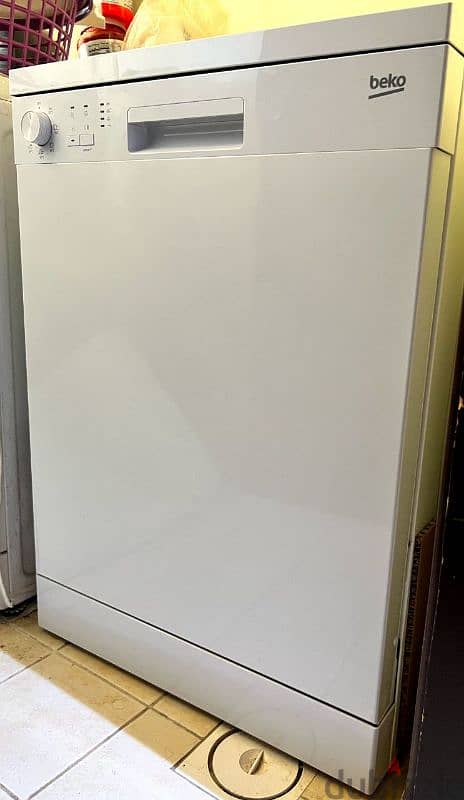 Beko Free Standing Dishwasher 16