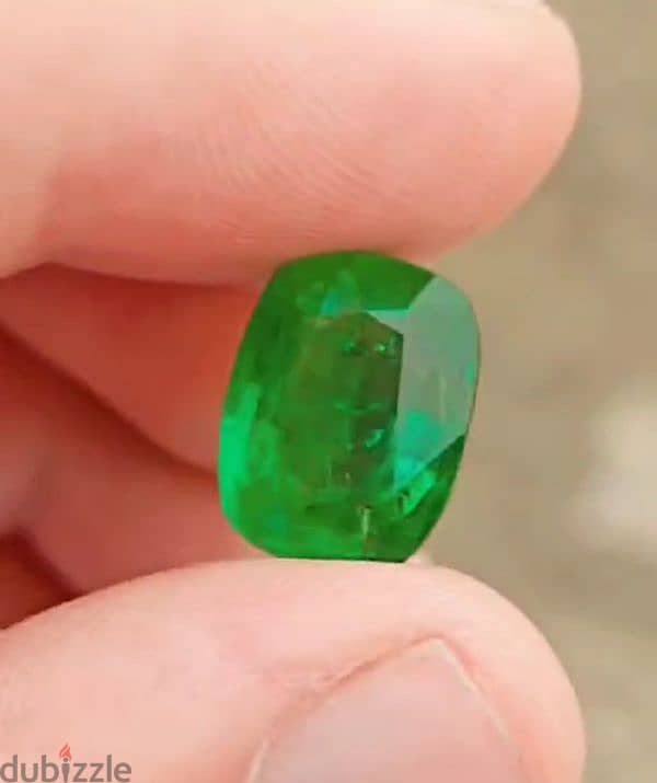 Natural Emerald of Pansher 8.22 CRT 3