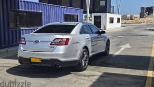 Ford Taurus 2017 0