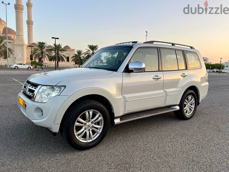 Mitsubishi Pajero 2014 1