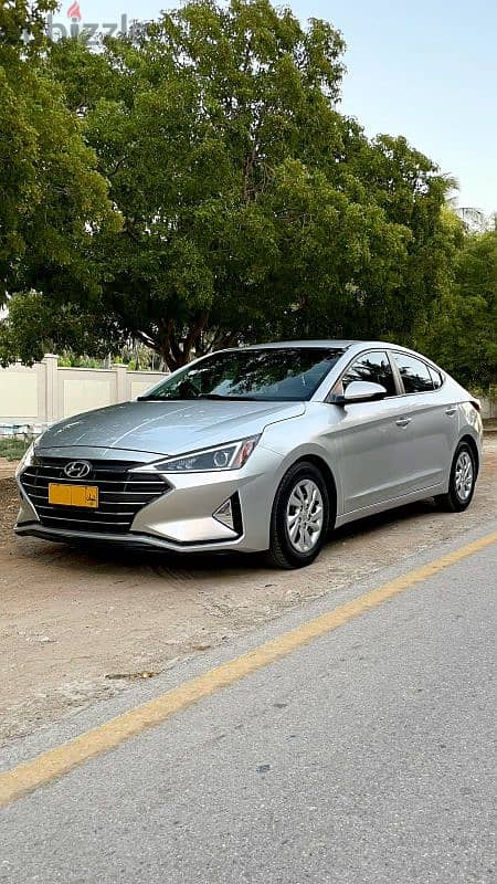 Hyundai Elantra 2019 4