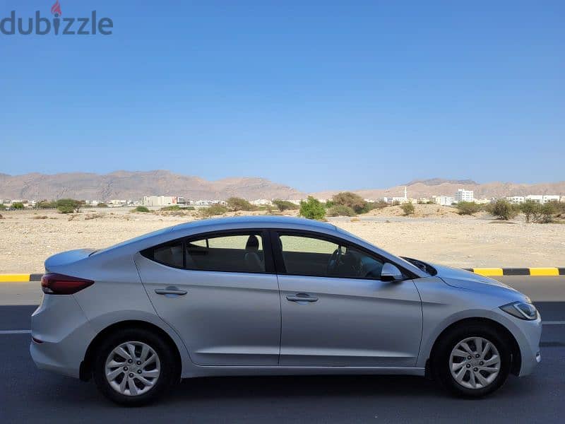 Hyundai Elantra 2016 1