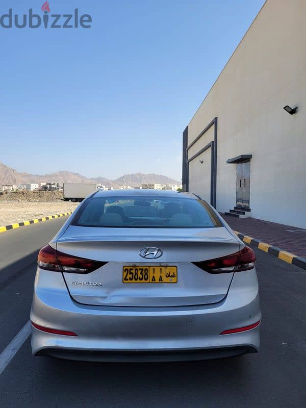 Hyundai Elantra 2016 4