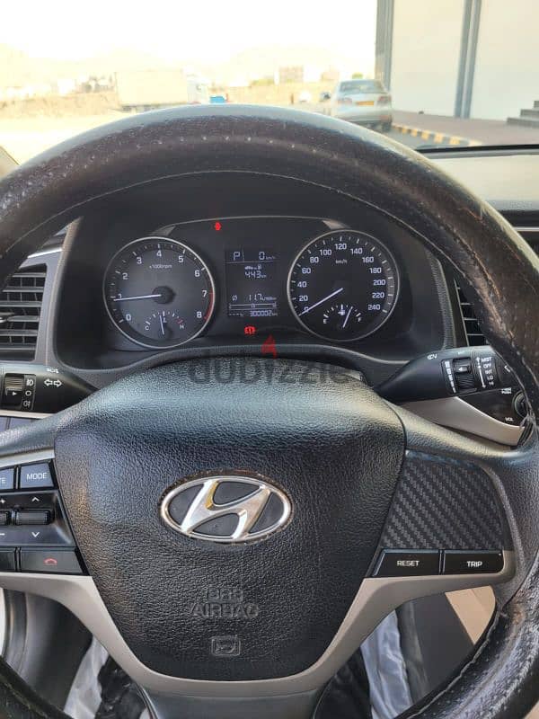 Hyundai Elantra 2016 10