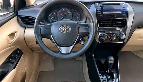 2021 Toyota Yaris SE / E Sedan • Free Warranty  • 0 down payment 6