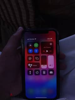 LIKE NEW IPHONE XS 64 GB WITH BOX 0