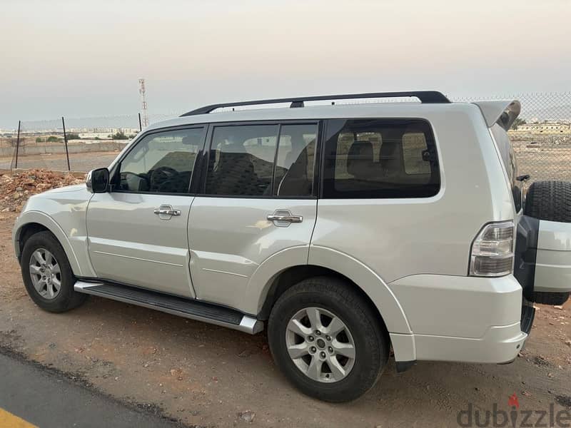 Mitsubishi Pajero 2012 GLS 7