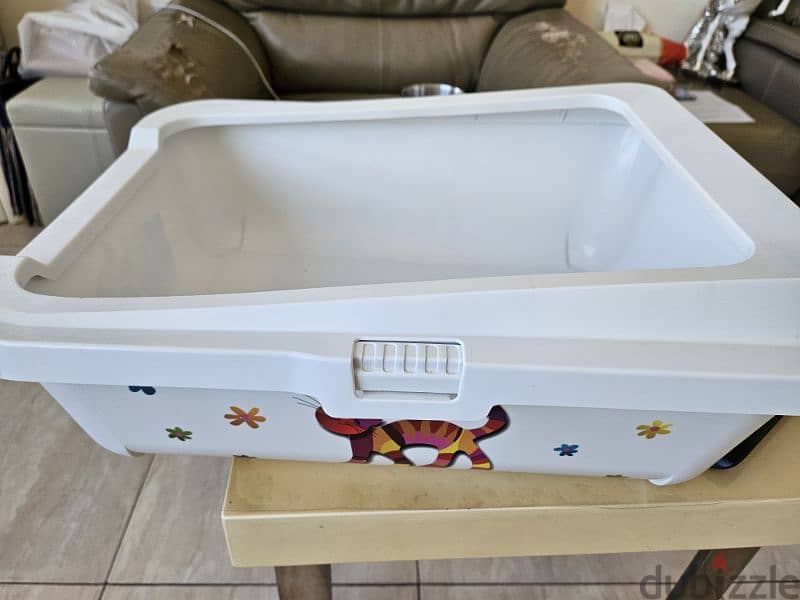 cat litter box 2