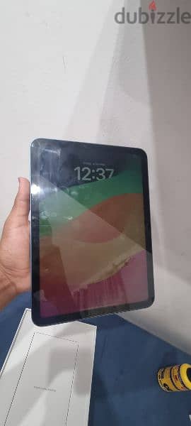 ipad 10 74gb WiFi only activated 10 days before 0