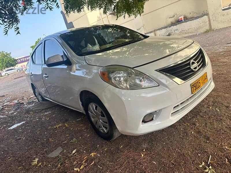 Nissan Sunny 2012 3