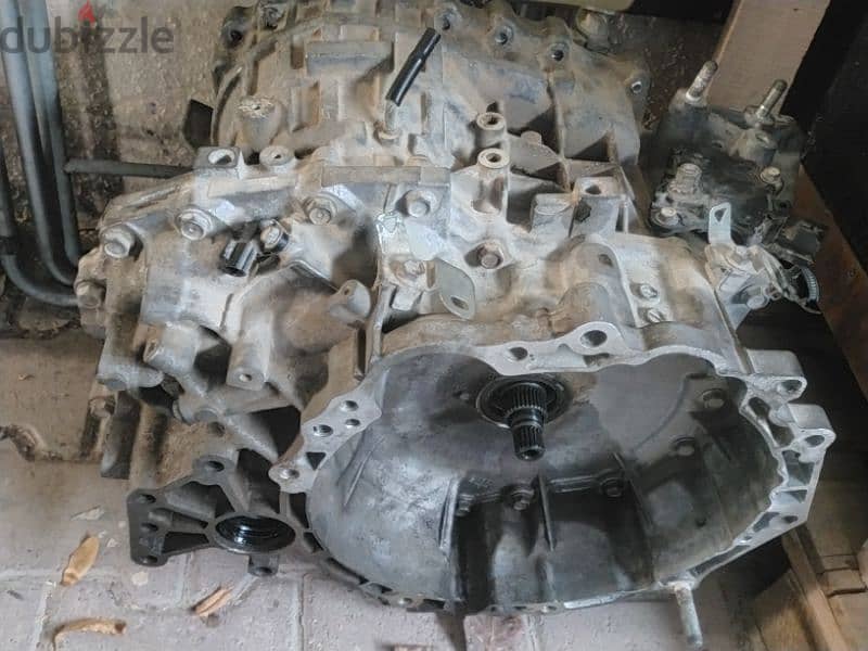 Suzuki kizashi Gear J24B/Engine Available And Sx4 6