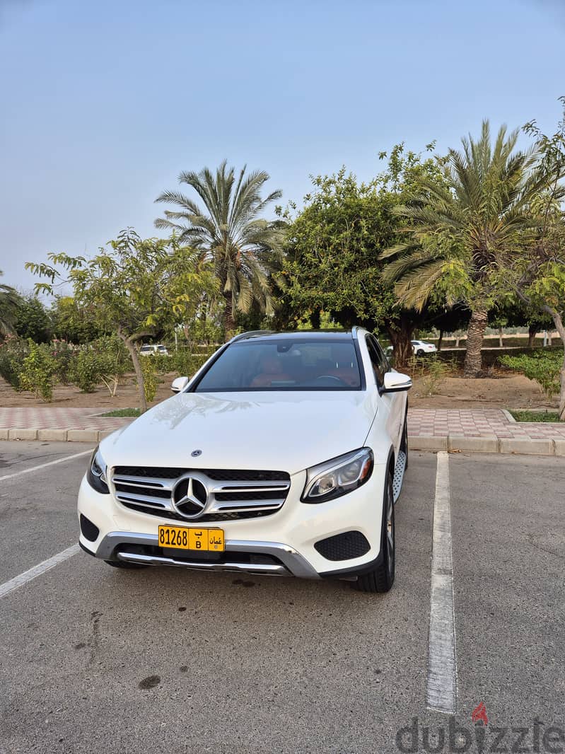 Mercedes-Benz GLC 300 2017 نظيفة واقتصادية 3