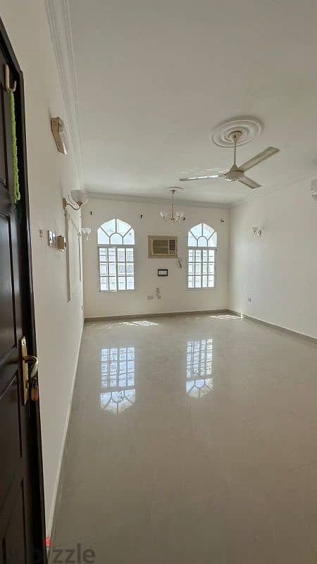 شقة عائلية في الانصب Larg FAMILY Apartment In Alansab 1