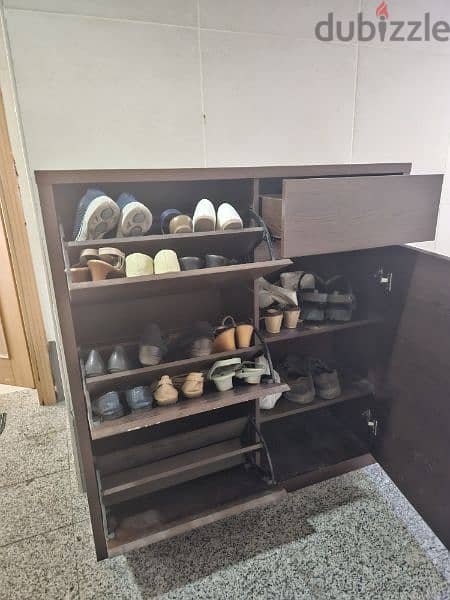 Excellent Condition Shoe storage cupboard 2