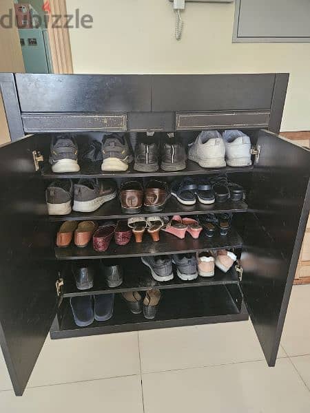 Excellent Condition Shoe storage cupboard 5