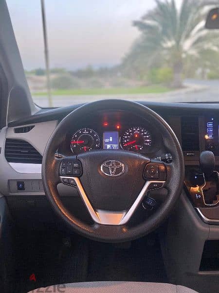 Toyota Sienna 2017 5