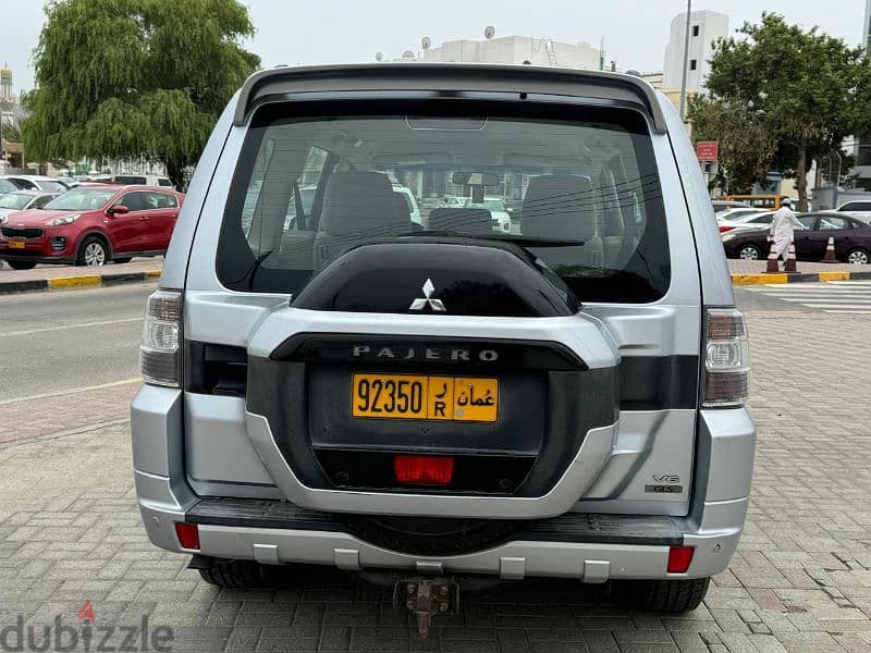 Mitsubishi Pajero 2015 5