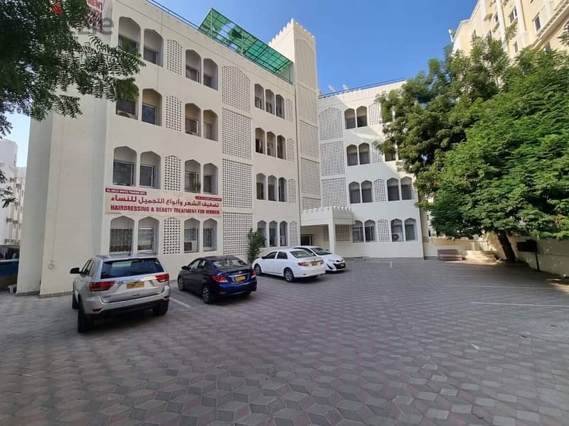 Al Khuwair 2BHK for Rent 3