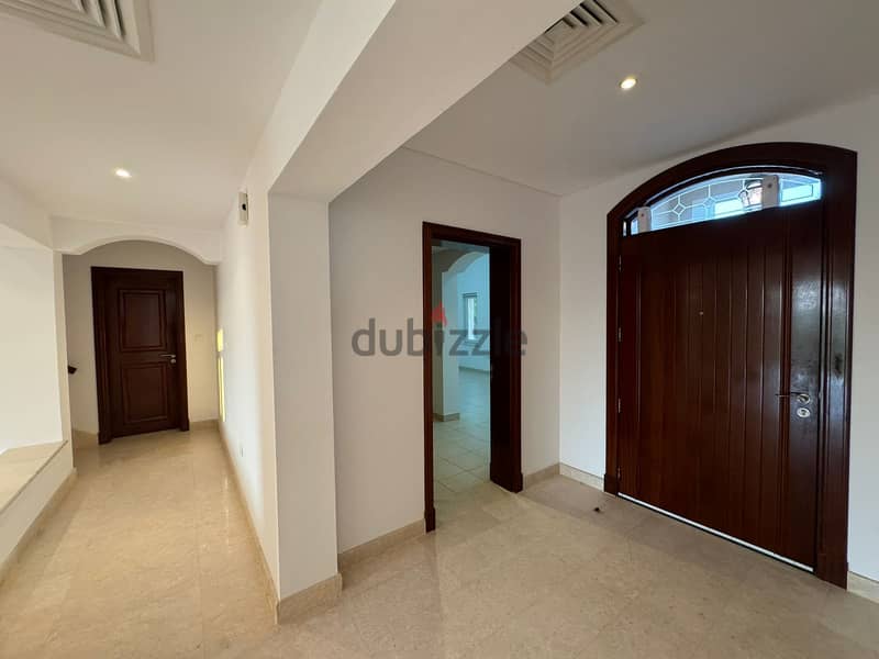 4 + 1 BR Luxurious Villa in Muscat Hills with Private Pool with Views 5