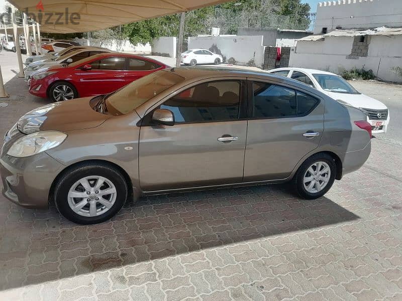 Nissan Sunny 2013 1