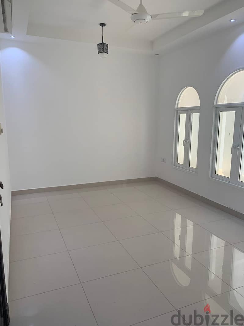 5bhk villa for rent located mwalleh north 11