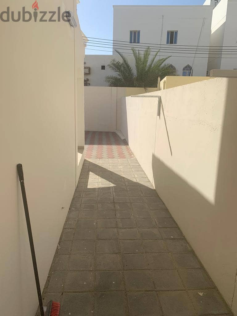 4bhk very good villa  near to soltan center mwalleh south) 12