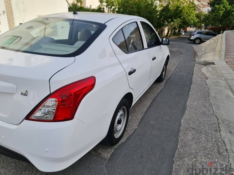 Nissan Sunny 2020 1