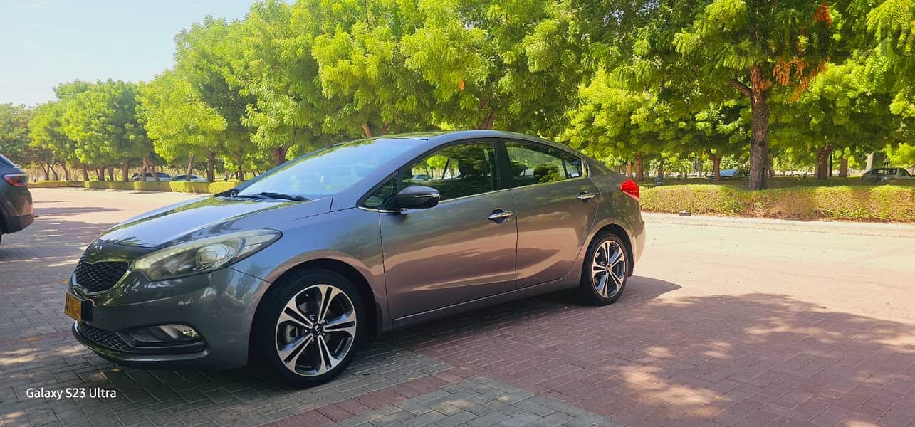 Kia Cerato 2015 SX 2.0 Liter Full option 3