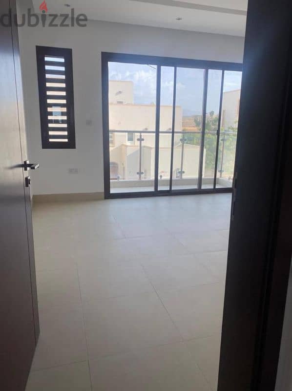 4Bedrooms luxury villa for rent in Muscat hills. 8