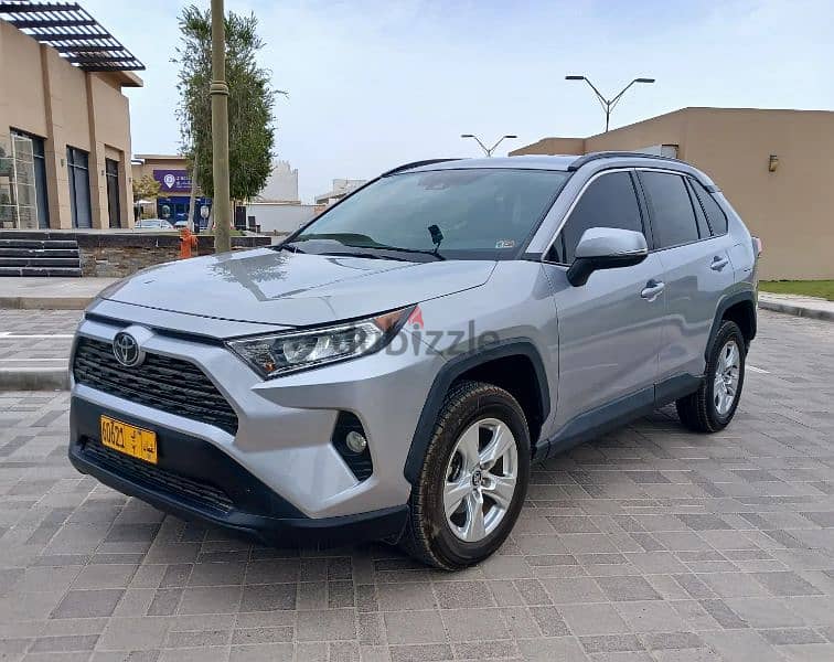 Toyota Rav 4 XLE (2020) 3