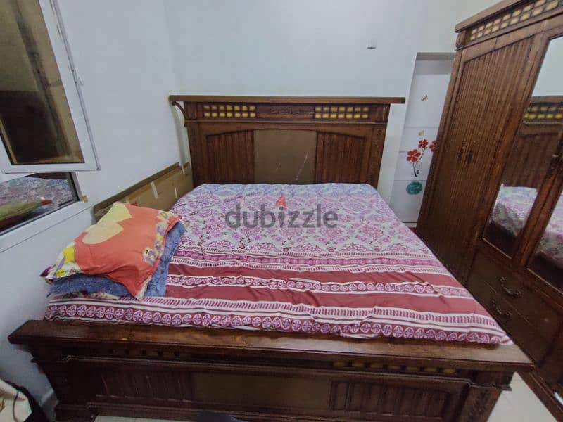 complete bedroom set used, excellent condition in Al khoud 6. 9