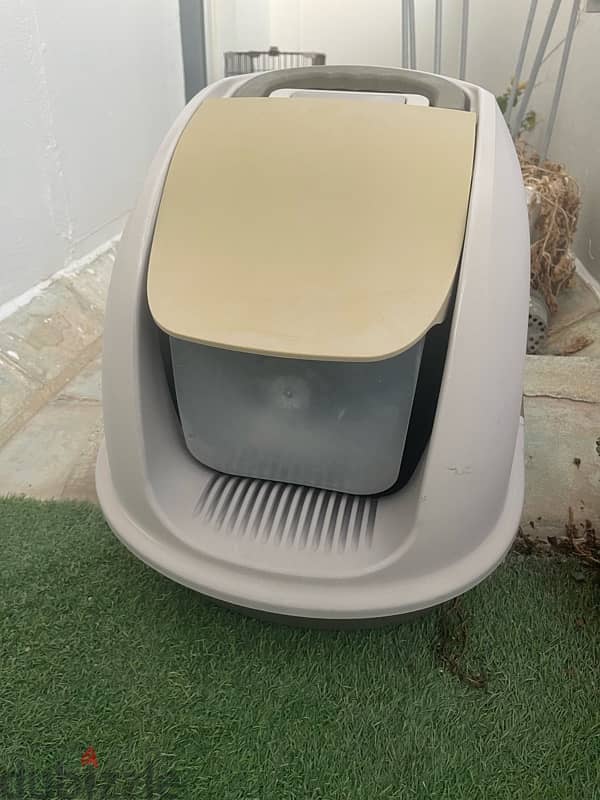 Cat Litter Box Brand New Animal Planet 1