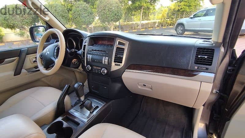 Mitsubishi Pajero 2016 12