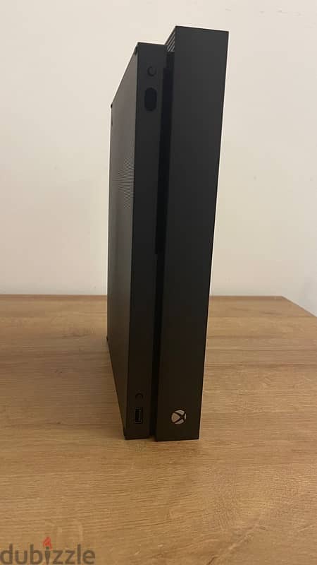 For Sale Xbox one X 8