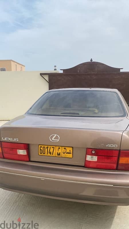 Lexus LS 400 1999 5