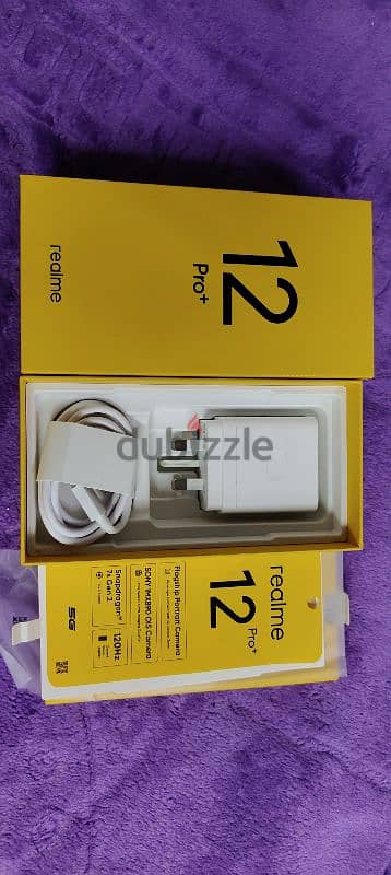 realme 12 pro plus 5g 12 + 12 ram 512net on clean 2