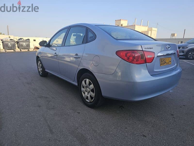 Hyundai Elantra 2011 1