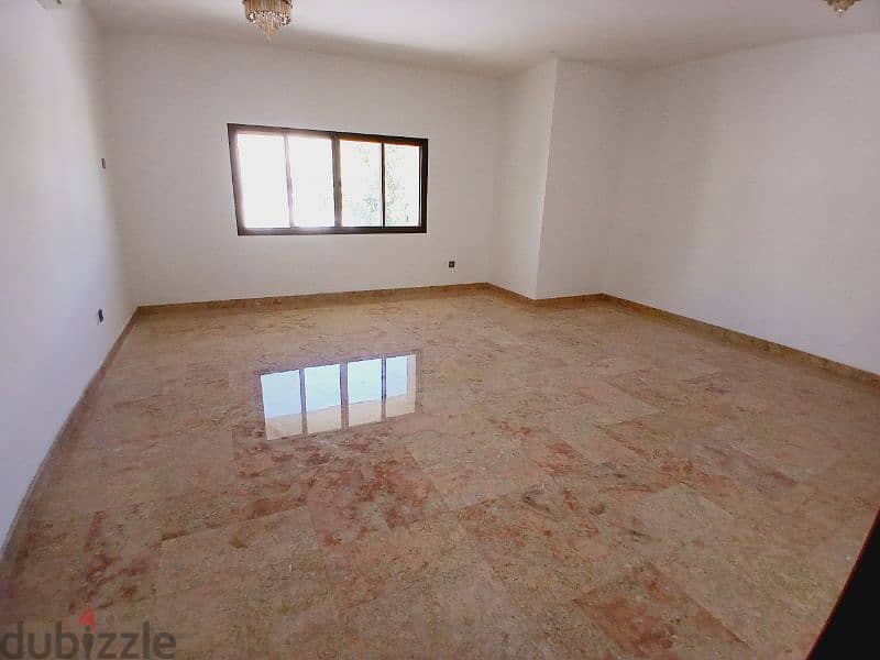 Qoroum 5 bedrooms villa for rent 6