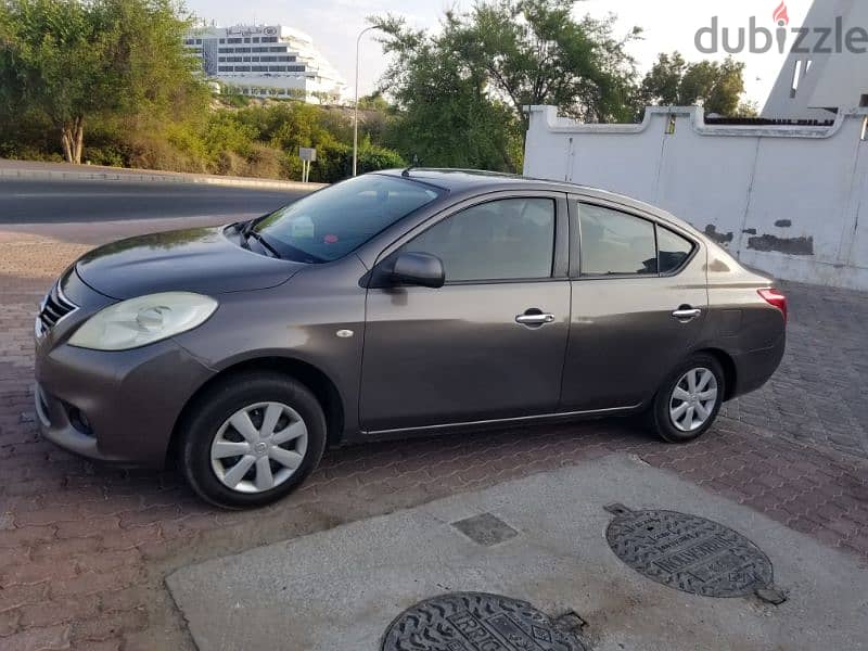 Nissan Sunny 2012 1